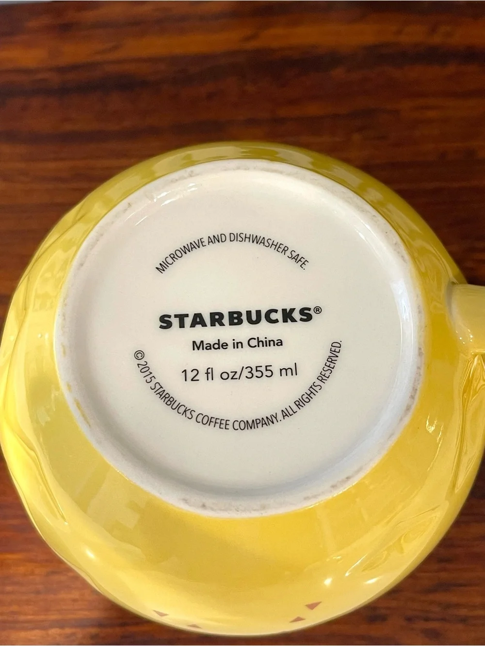 STARBUCKS 2015 Round Lidded BUNNY Tea Cup 12oz White Yellow Triangles Stars RARE